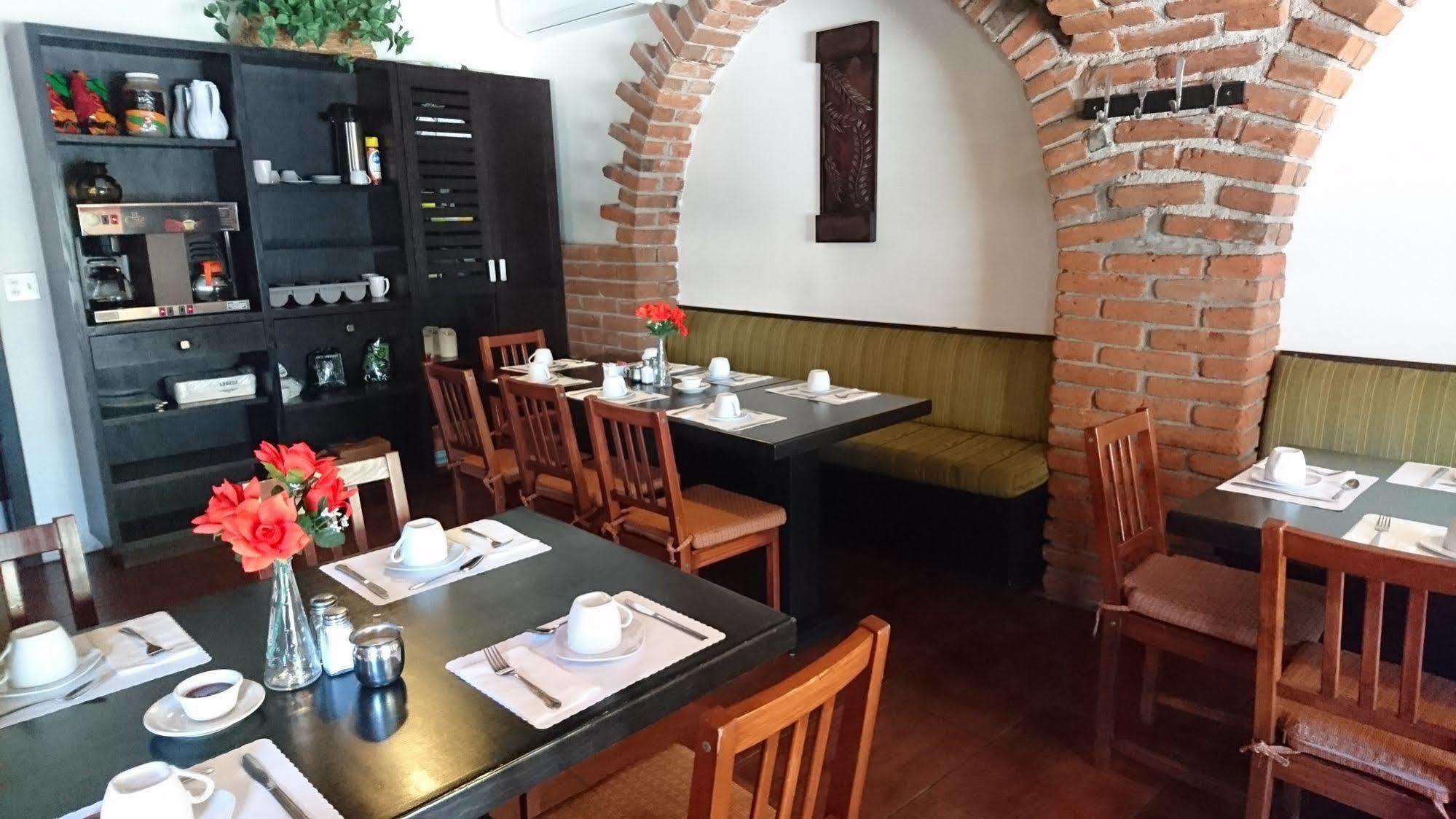 Best Western El Cid Ensenada Bagian luar foto